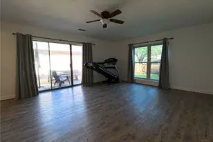 1738 Hartford Dr, Carrollton, TX 75007 - Photo 19