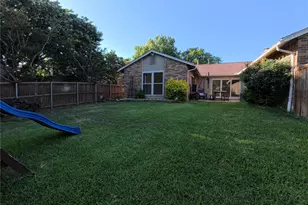 1738 Hartford Dr, Carrollton, TX 75007 - Photo 39