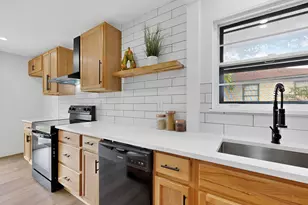 3023 Lasca St, Dallas, TX 75227 - Photo 11