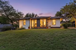 3023 Lasca St, Dallas, TX 75227 - Photo 1