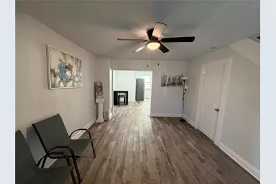 222 E Woodin Boulevard, Dallas, TX 75216 - Photo 5