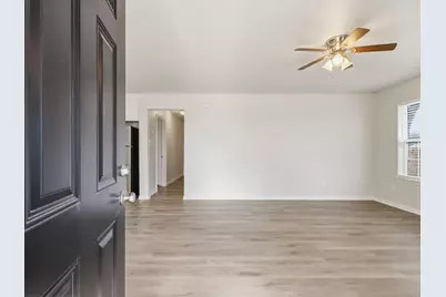 6409 Ramey Avenue, Fort Worth, TX 76112 - Photo 5