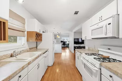 404 E Huitt Lane, Euless, TX 76040 - Photo 13