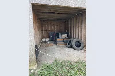 110 E Angeline Street, Groesbeck, TX 76642 - Photo 3