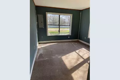 110 E Angeline Street, Groesbeck, TX 76642 - Photo 9