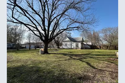 401 E Spruce Street, Whitewright, TX 75491 - Photo 21