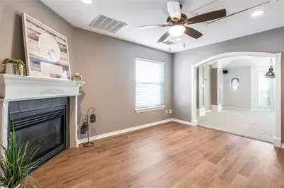 2025 Oakbluff Drive, Carrollton, TX 75007 - Photo 19