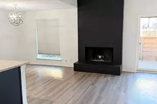 2106 Misty Meadow Ct, Carrollton, TX 75006 - Photo 3