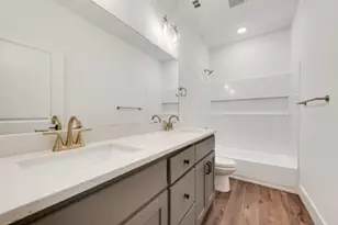 202 Pine St, Bonham, TX 75418 - Photo 13