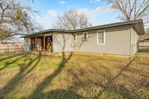 220 Davis, Stephenville, TX 76401 - Photo 23