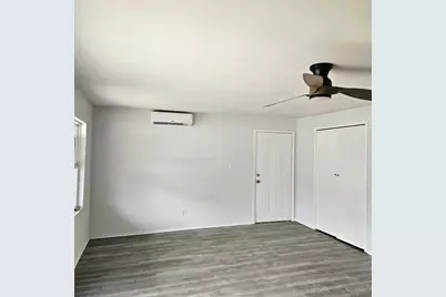 1403 E 4th Avenue, Corsicana, TX 75110 - Photo 3