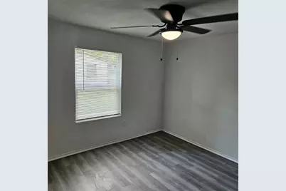 1403 E 4th Avenue, Corsicana, TX 75110 - Photo 5