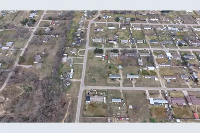 2409 Hickory Lane, Burleson, TX 76028 - Photo 7