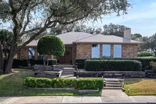 1636 Crooked Creek Dr, Carrollton, TX 75007 - Photo 1