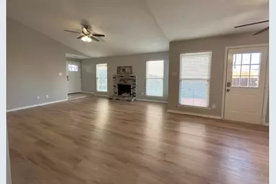 1322 Maplewood Drive, Lewisville, TX 75067 - Photo 5