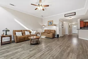 863 Lindbergh Ln, Grand Prairie, TX 75051 - Photo 9