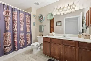 863 Lindbergh Ln, Grand Prairie, TX 75051 - Photo 5