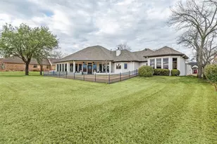 5605 Flagstick Dr, Granbury, TX 76049 - Photo 33