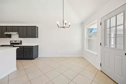 1016 Grand Central Parkway, Saginaw, TX 76131 - Photo 9