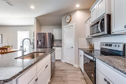 9324 Herringbone Drive, Fort Worth, TX 76131 - Photo 7