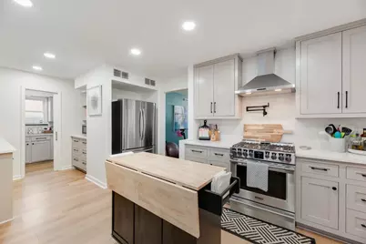 510 Willow Creek Court, Arlington, TX 76011 - Photo 9