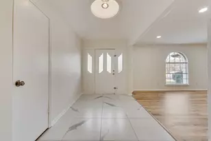 1700 Prestonwood Dr, Arlington, TX 76012 - Photo 3