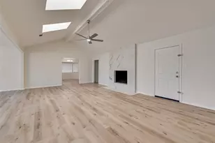 1700 Prestonwood Dr, Arlington, TX 76012 - Photo 3