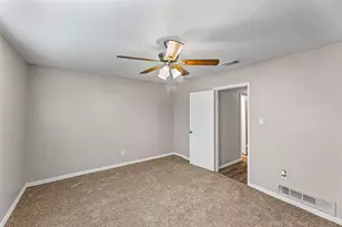 221 Asbury Dr, Saginaw, TX 76179 - Photo 15