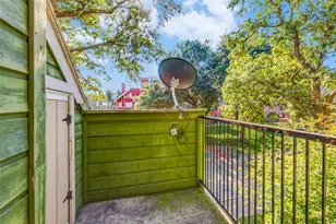 9833 Walnut St, Dallas, TX 75243 - Photo 17