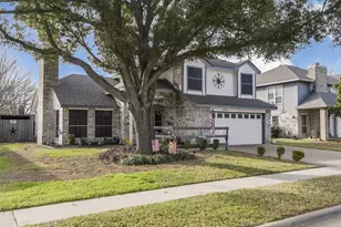 2813 White Oak Dr, Grand Prairie, TX 75052 - Photo 3