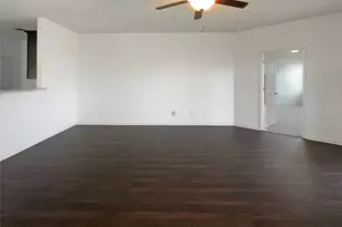 1532 Mackinac Dr, Crowley, TX 76036 - Photo 3