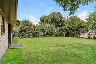 6530 Gentle River Dr, Dallas, TX 75241 - Photo 15