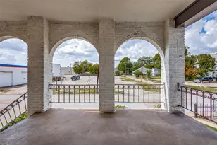 2309 Wesley St, Greenville, TX 75401 - Photo 5