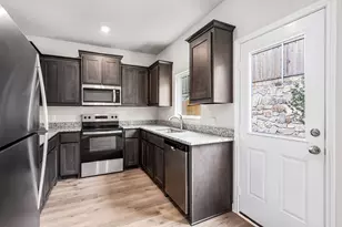 6326 Emerald Tree Ln, Dallas, TX 75241 - Photo 7