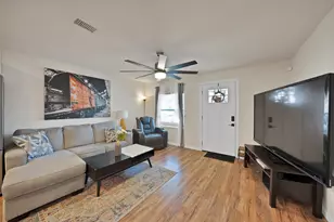 604 Moore St, Garland, TX 75040 - Photo 9