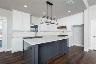 1007 Westwood Dr, Graham, TX 76450 - Photo 5