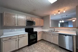 5513 Wiltshire Dr, Fort Worth, TX 76135 - Photo 7