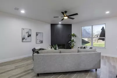 10312 Fawn Meadow Court, Fort Worth, TX 76140 - Photo 5