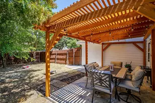 7851 Maiden Ln, Frisco, TX 75035 - Photo 39