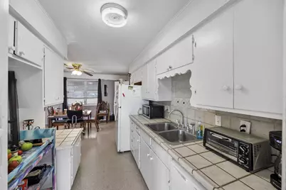 520 Hillside Drive, Sherman, TX 75090 - Photo 11