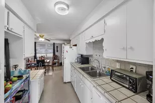 520 Hillside Dr, Sherman, TX 75090 - Photo 11