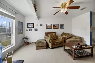 520 Hillside Dr, Sherman, TX 75090 - Photo 3