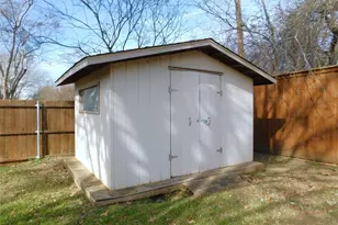 2200 Laurel St, Denton, TX 76205 - Photo 25