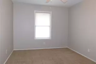 2200 Laurel St, Denton, TX 76205 - Photo 17