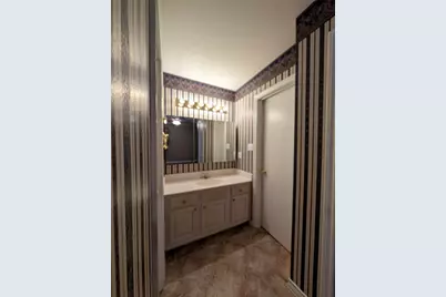 5401 Hollytree Drive #1002, Tyler, TX 75703 - Photo 23