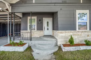 902 Clark St, Greenville, TX 75401 - Photo 3