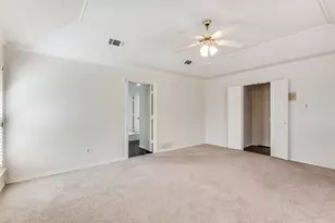 2403 Bluffview Ct, Arlington, TX 76011 - Photo 15