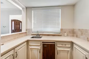 2403 Bluffview Ct, Arlington, TX 76011 - Photo 13