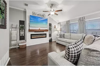 335 Coral Vine Lane, Burleson, TX 76028 - Photo 7