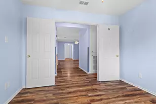 5281 Dillon Cir, Haltom City, TX 76137 - Photo 11